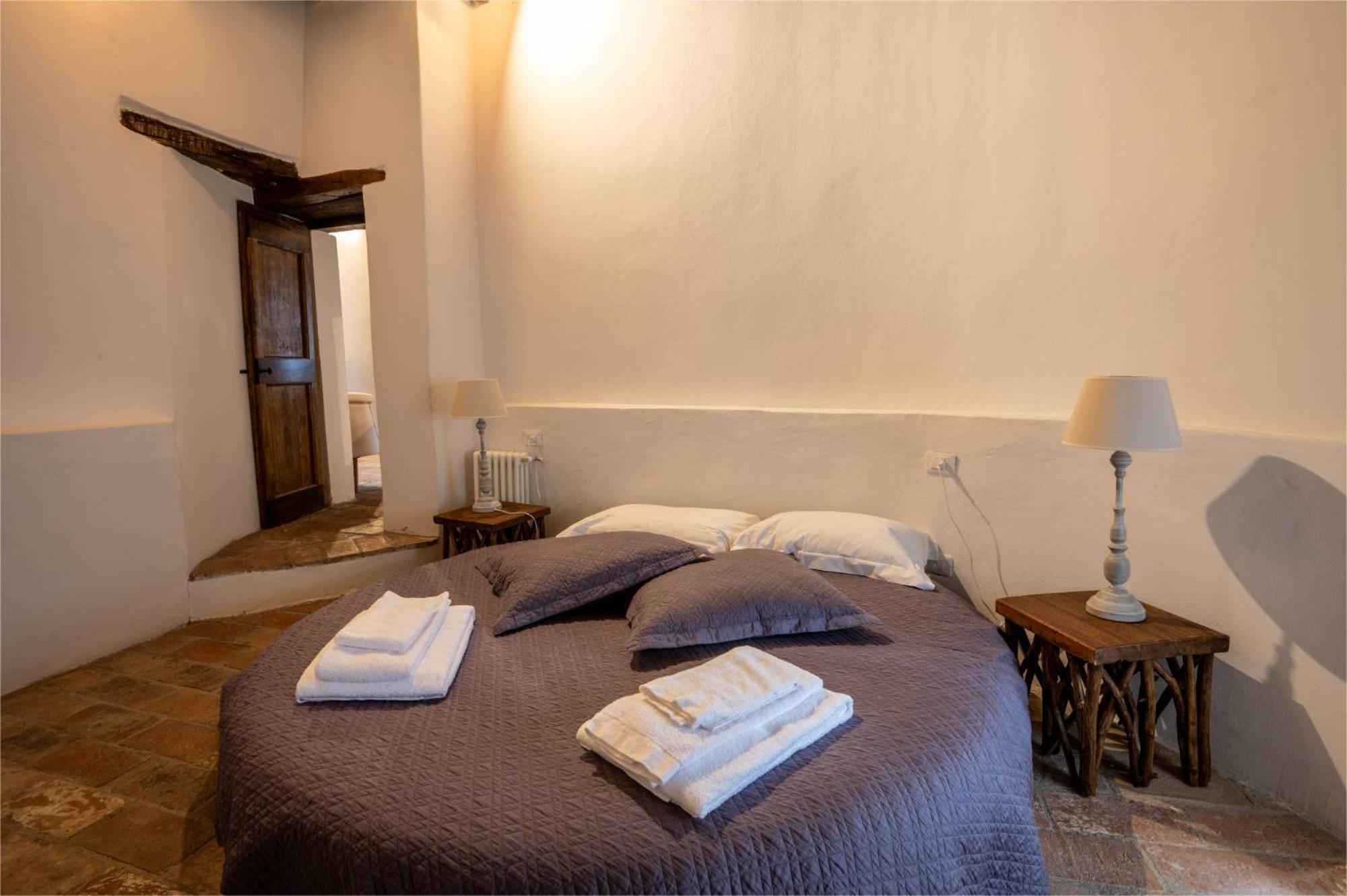 Castello Valenzino Bed & Breakfast Antognola Exterior photo